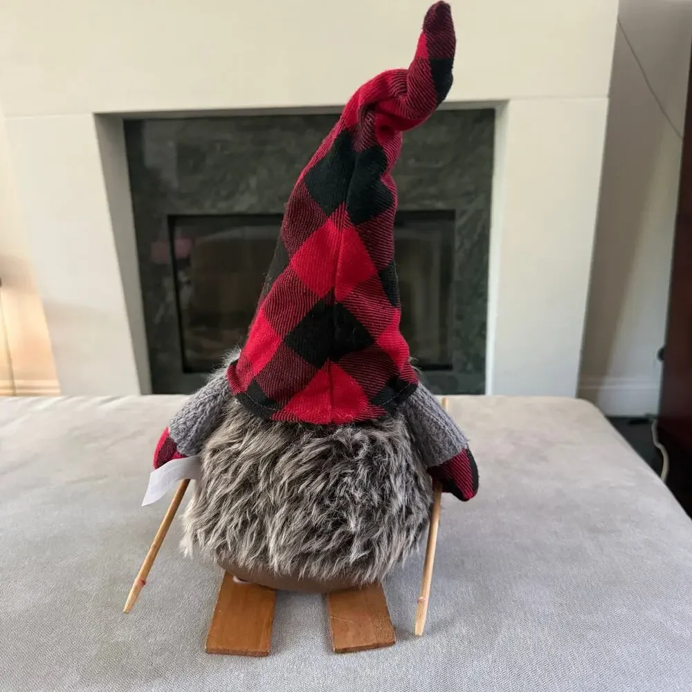 Christmas Skiing Gnome 13